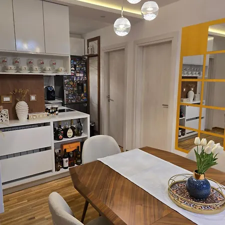 Sun Lux Apartment